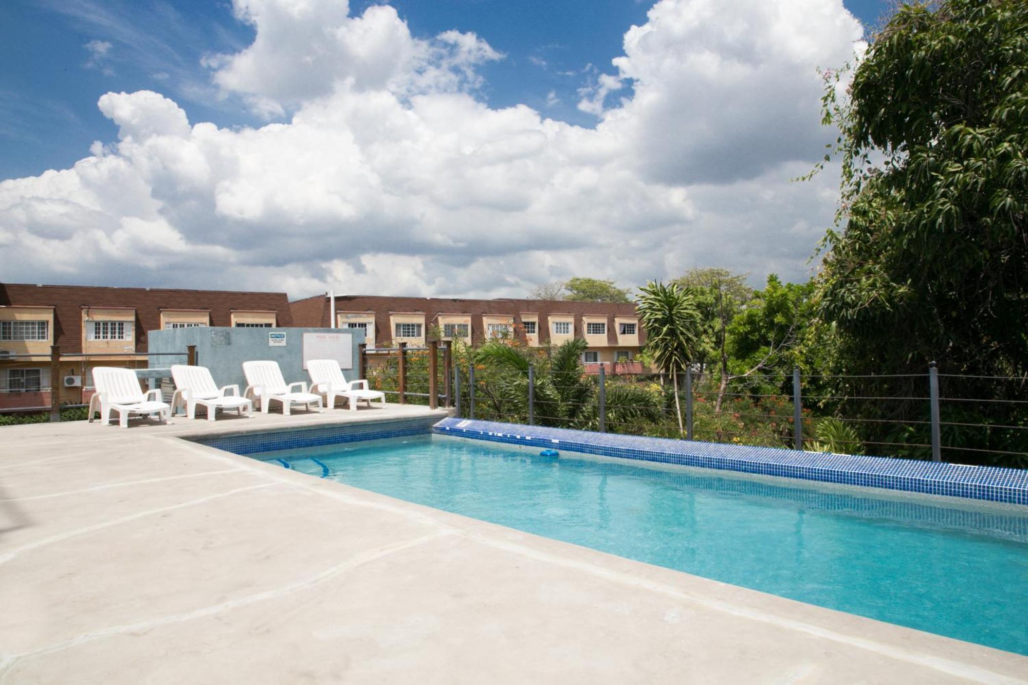 Choose To Be Happy At Brompton Estates - One And Two Bedroom With Pool คิงส์ตัน ภายนอก รูปภาพ
